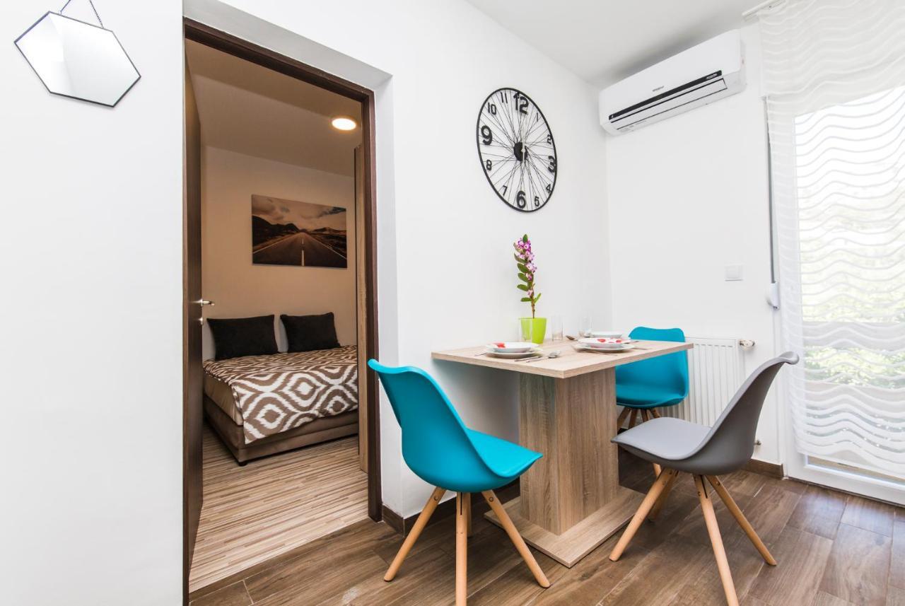 Apartmani Mabele Pag Town Bagian luar foto